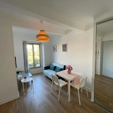 Renting - Jaures - Cosy Flat - Old Town - Great View - Aircon 아파트 *