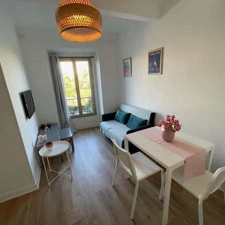 Appartement Renting - Jaures - Cosy Flat - Old Town - Great View - Aircon Nice