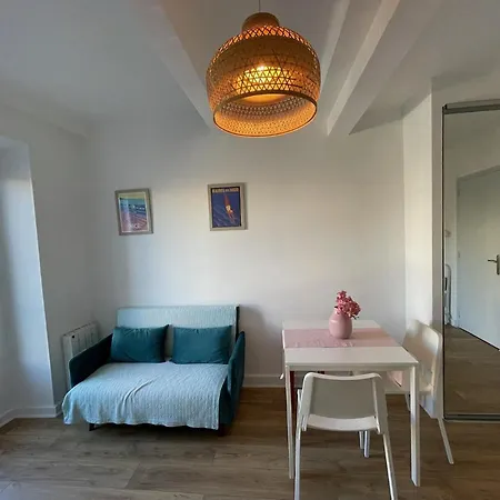 شقة Renting - Jaures - Cosy Flat - Old Town - Great View - Aircon