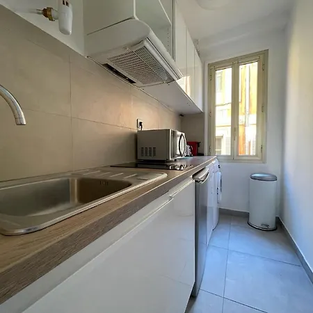 Renting - Jaures - Cosy Flat - Old Town - Great View - Aircon * 니스
